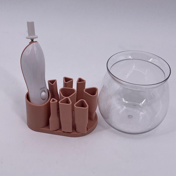 Makeup Brush Cleaner Dryer Handheld Spinner with 8 Handle Size Attachments Bowl - Picture 7 of 7